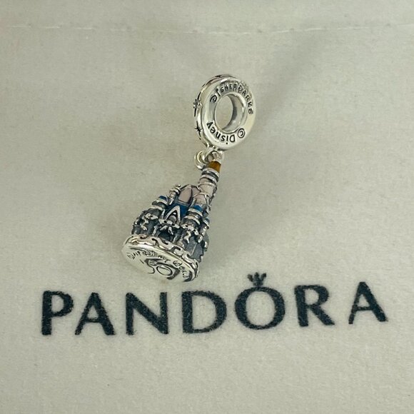 Pandora Walt Disney World 50th Anniversary Fantasyland Castle Bracelet - Picture 1 of 5